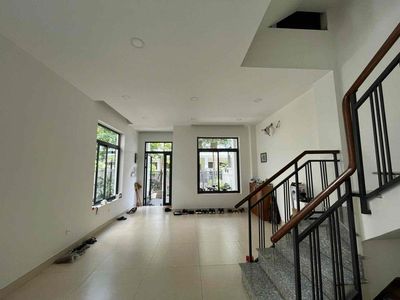 Rent a Lakeview City 7 x 20 cheap