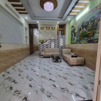 Rent a Hương Lộ 2 alley house: Four, six feet, three floors, four bedrooms, three toilets.