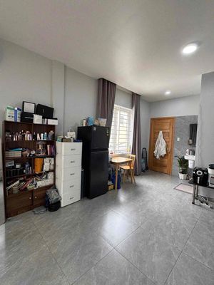 I fold into my room right now. Gò Vấp, Lê Đức Thọ.
