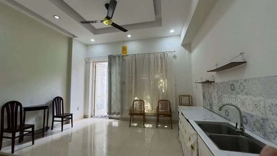 Rent the original alley block of Tân Quy.