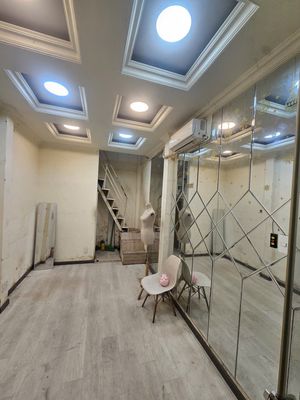 Renting the entire Phạm Văn Đồng alley near Law University