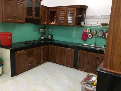 - Nice three-story house - Four bedrooms.
