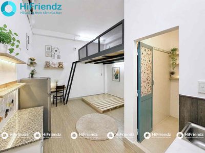Rent the REDA at Bình Thạnh Center.