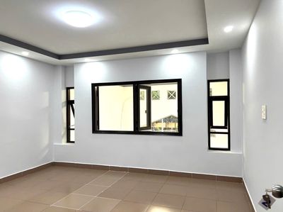 Rent a new 5-story Tạ Quang Bửu-Xumber 5.