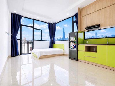 The studio 50 M2 full glass--view of the city, the landmark is extremely beautiful right across the street.