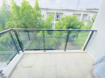 Mega Village Streets are filled - a Phú Hữu rotation of 9 - full new furniture