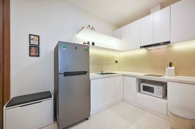 The apartment has a full bedroom of Saigon Royal District 4 furniture.