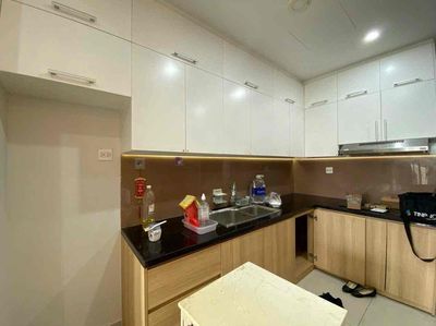 Rent a two- bedroom. Orchard Parkview apartment. close to cv Giangoan