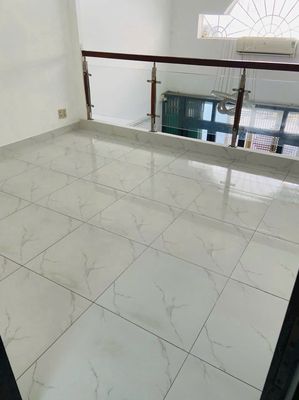 Rent a Nguyễn Chí Thanh cash house, 4 floors for 28 million a month.