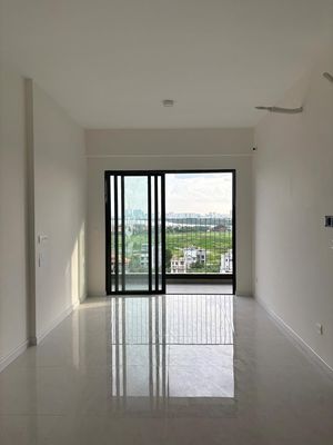 2 bedrooms have 12 million Victoria Village air conditioning, new home and new management fee