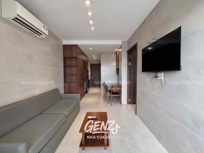 Rent a bedroom - a balcony living room near an airport - a bedroom.