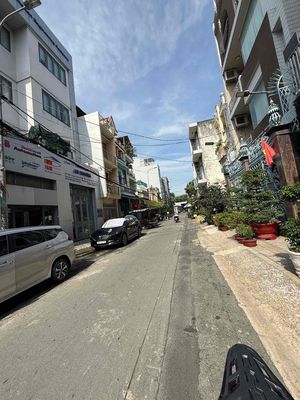 Front 28 Trần Quang Quá 8 x 20 meters 1 suspended floor 23 million a month