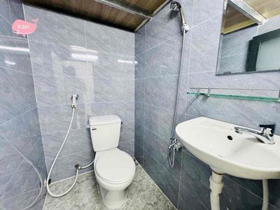 The owner himself is 122/2 Nguyễn Văn Khối-0. There's a Bancol air conditioning machine 4.2 million.