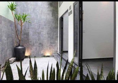 It's the owner who rents the heh for ae - even Phan Đăng Lưu P. Yes