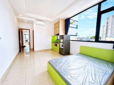 Rent the apartment 40 meters, balcony, garage, elevator near University.