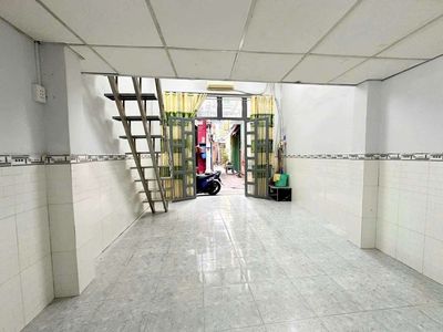 Renting the original house-- Tân Phú 5.5 million per second.