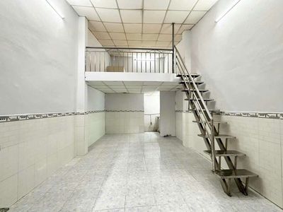 Renting the original house-- Tân Phú 5.5 million per second.