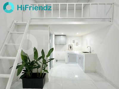 Dupx is located near the University of Culture, Foreign Economics, Trade