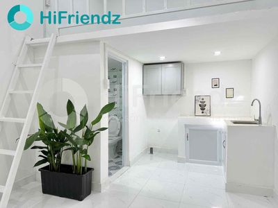 Dupx is located near the University of Culture, Foreign Economics, Trade