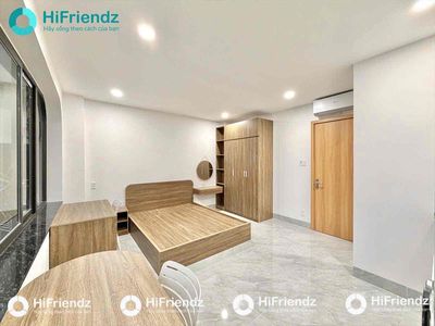 Open studio rental-- uth walk, stepu, hutech, uef, pink...