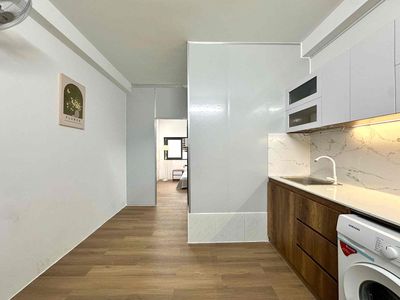 The new one, the private wash-cleaning room. Open windows, elevators.