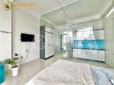 Renting - a large, flat, four-thirty bedroom, Bình Thạnh