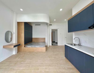 Sư Vạn Hạnh apartment, 10-to-1% new, Full interior, private washing machine