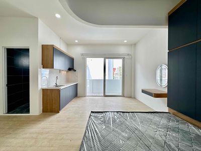 Sư Vạn Hạnh apartment, 10-to-1% new, Full interior, private washing machine