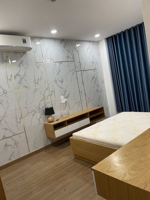 Three bedrooms full 13.5 million, two beautiful bedrooms.