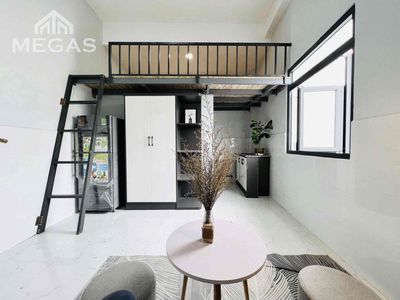 ueh 200 M_Mrita full interior window cool new clean room
