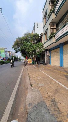 A Lạc Long Quân-5-5-5-5-5* 6th floor bedroom 4 toilets - 30 million a month