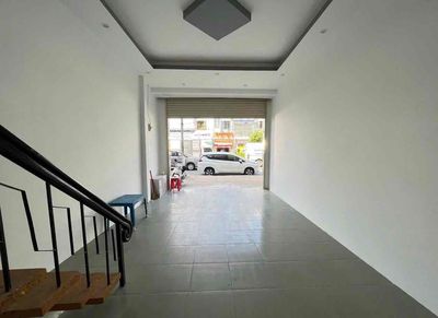 A Lạc Long Quân-5-5-5-5-5* 6th floor bedroom 4 toilets - 30 million a month