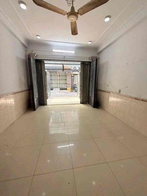 Rent us a two-story 4th alley room on Tân Quy. That's 17 million a month.