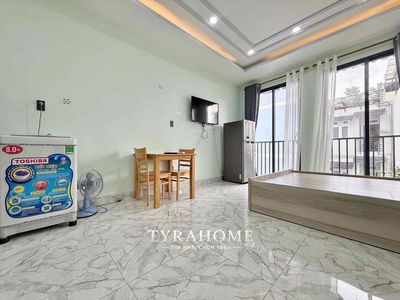 studio 40 M2 – balcony, open window Hoàng Hoa Thám