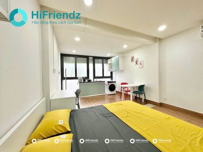The studio is 100 M to vincom, new human beings.