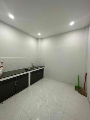 3 alley 3 M Nguyễn Văn Luông