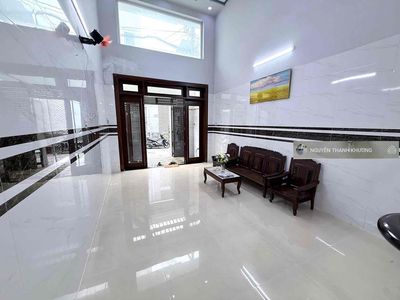 The Street Street Streets 1/ Nguyễn Văn Dung 4 x 20 meters 1.1.4 floor 3 floor st 5 bedroom Full interior 18 million