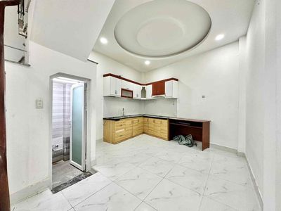 The original house is in the market. Two, four bedrooms, three toilets.