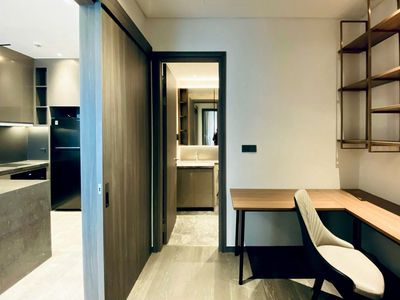 Rent a The MarQ district 1 – Full Advanced Building, Clear View