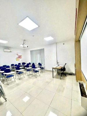 office writer_mqz1_Q.tb_8 x20 m_Ned 3 stories