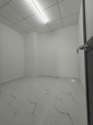 Four bedrooms in the main road, district 6.