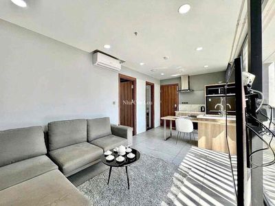 Rent a high-end apartment. A room-view room.