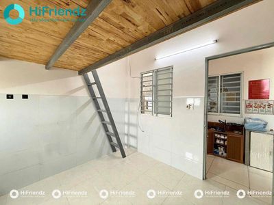 The student apartment is full of furniture, high elevators in the Republic.