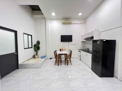 Two bedrooms, 50 meters, just at the airport.