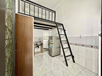 low-cost furniture room