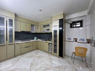 Hall 6 M Tân Kỳ Tân Quý, 4 x 18 meters, 2 floors, 5 bedrooms, 14 million