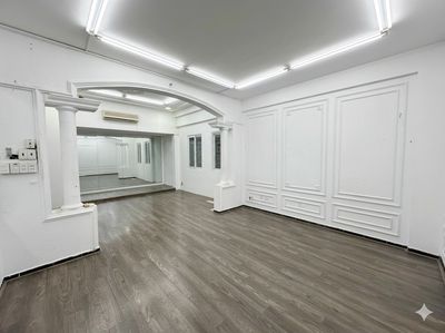 Rent an original Nguyễn Văn Lạc cash, 207 19, Q.Zq1