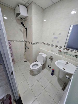 The blue sky district is beautiful, two bedrooms, two toilets, full interior, low cost.