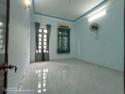 First floor, second floor, fourth bedroom, three toilets. Tân Thới Hiệp 21. District 12
