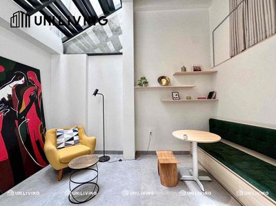 The great apartment bandol right here in Third District, full interior.